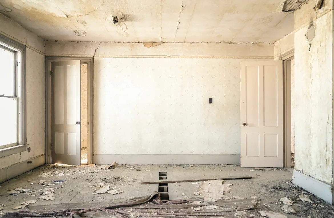 Waste disposal crew managing a cleanout project in Miramar Beach